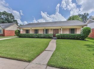 5235 Hummingbird St, Houston, TX 77035