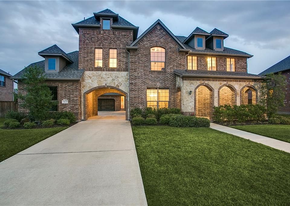 1st image of 2021 Yosemite Ln