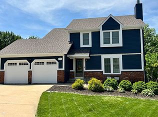 7116 Park St, Shawnee, KS 66216