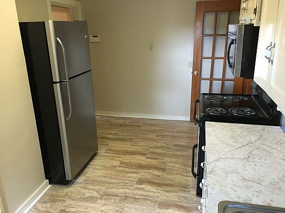 3rd image of 1612 New Madrid St #1