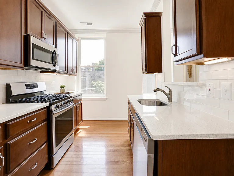1708 9th St NW #Penthouse B — Photo 9