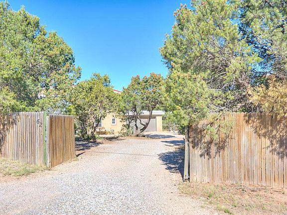 DSC_7698_699_700_701_702