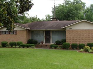 310 S Harris St, Sandersville, GA 31082