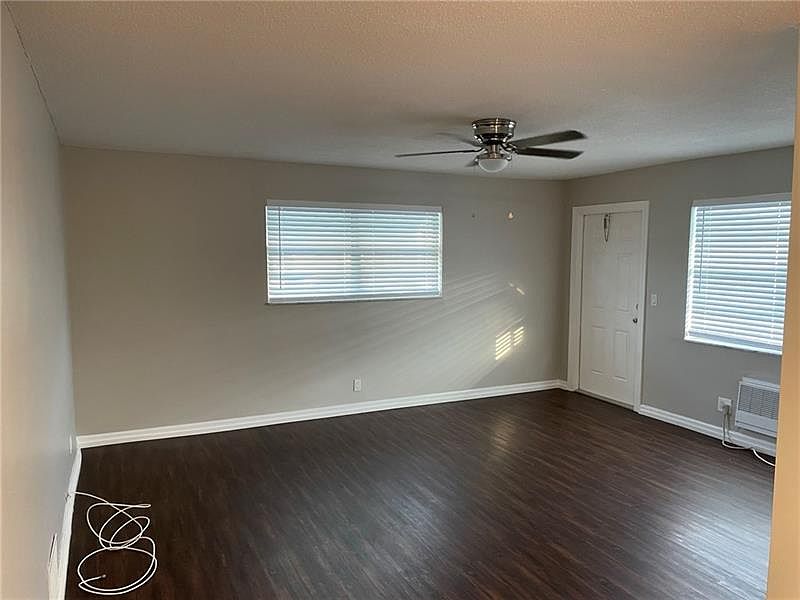 1st image of 1630 N 25th Ave APT 12