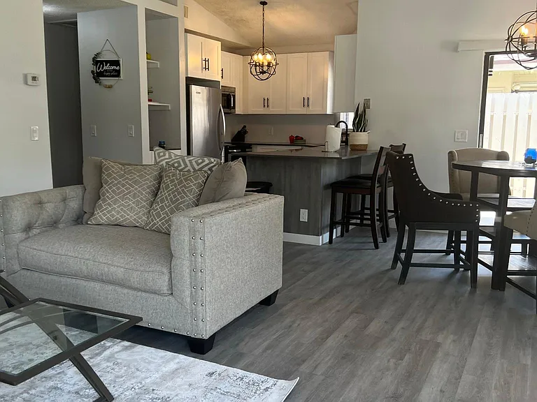 2812 Stoneway Ln — Photo 1