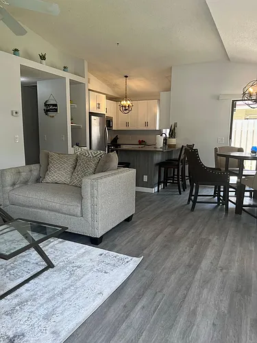 2812 Stoneway Ln Photo 1