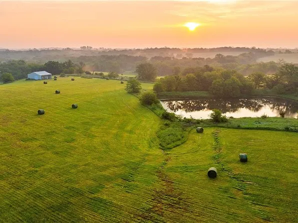 E 312th Ln, Ridgeway, MO 64481