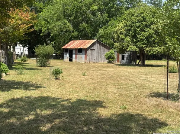 112 Mesquite Street, Boerne, TX 78006