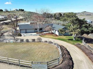 5035 N Willow Creek Rd, Eagle, ID 83616