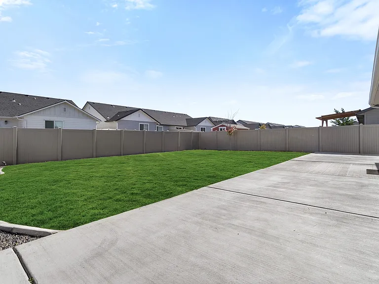 12087 W Soapstone Dr — Photo 32