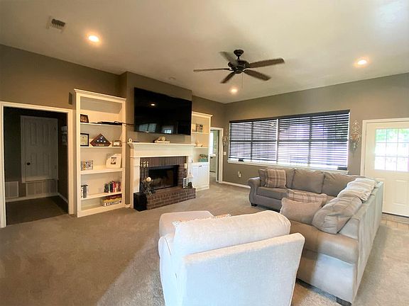 4th image of 5802 Summerwood Ln