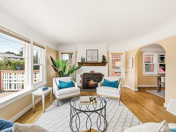 2nd image of 2316 41st Avenue SW