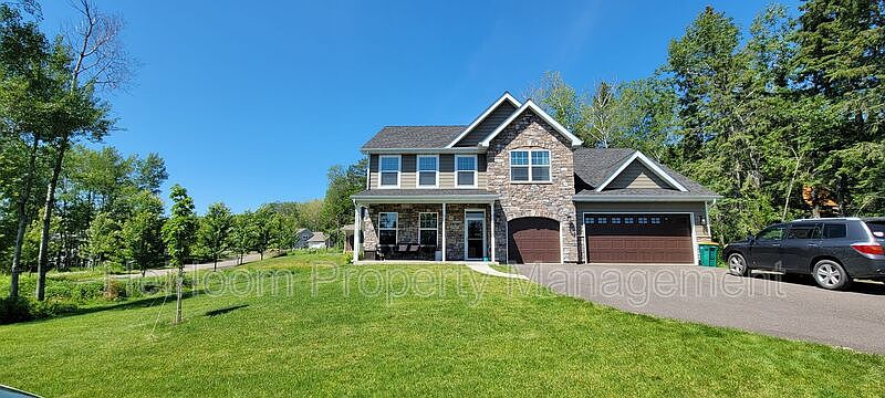 1st image of 2927 N 52nd Ave E