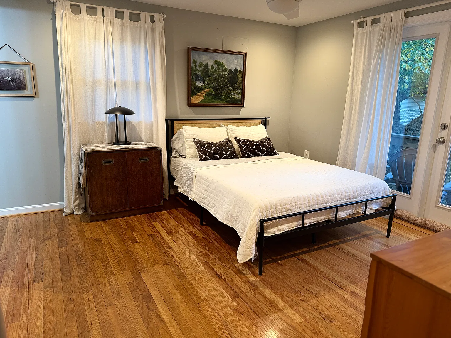 3 bed, $1,500 — Photo 1