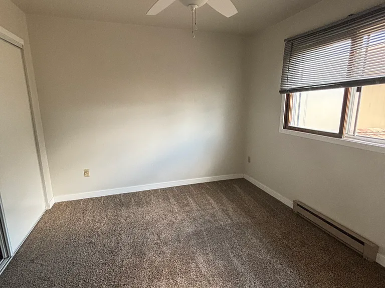 1024 Oxford Ln #66 — Photo 8