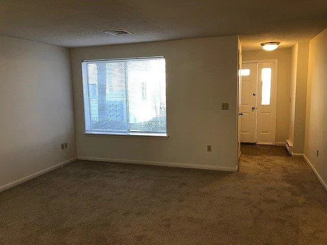 401127 — Photo 2