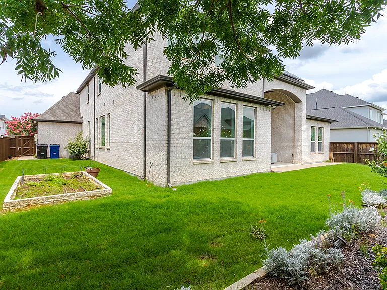 13283 Secretariat Blvd — Photo 45