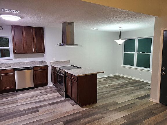 5th image of 9158 Stillbridge Ln
