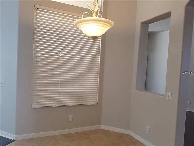 508 Cedar Woods Dr — Photo 9