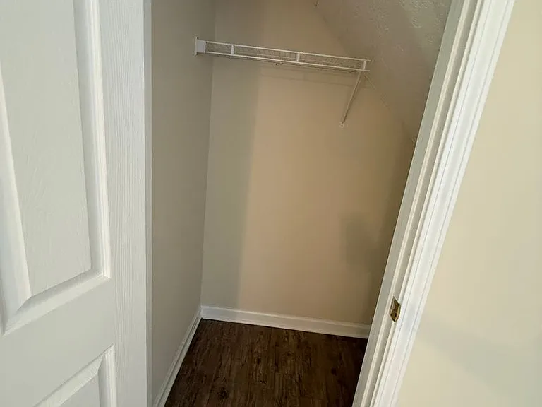 2329 Settlers Ridge Ln — Photo 3