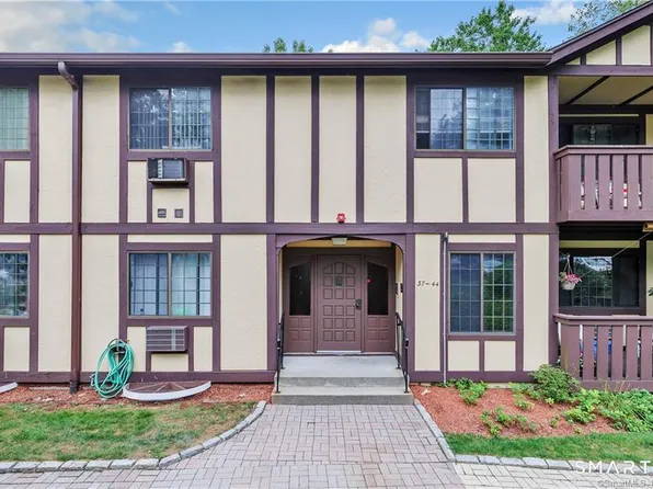 125 Warner Hill Rd, Stratford, CT