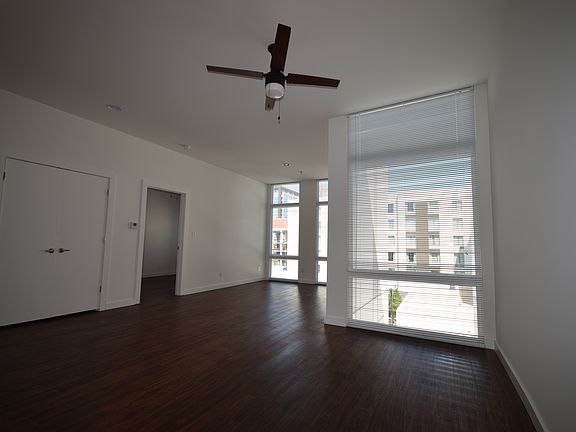 5th image of 414 E Capitol Ave APT 206