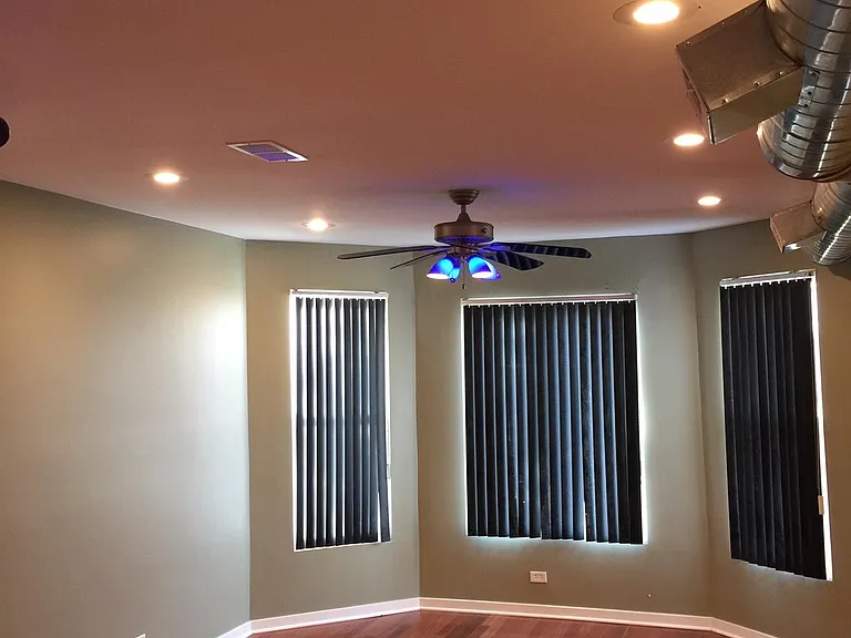2035 N Avers Ave #2 — Photo 6