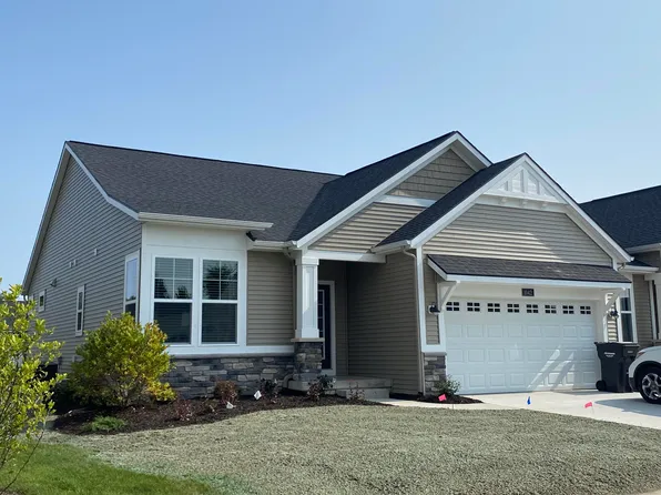 1042 Haven Dr SE, Byron Center, MI 49315
