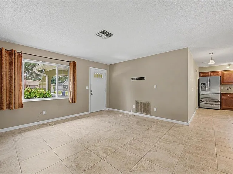 4212 Gray Squirrel Ln — Photo 9