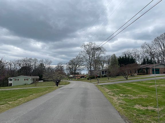 4th image of 2317 Sentell Dr