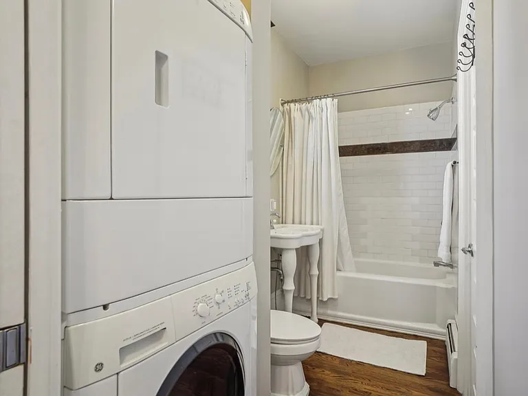 1176 N Gaylord St #101 — Photo 25