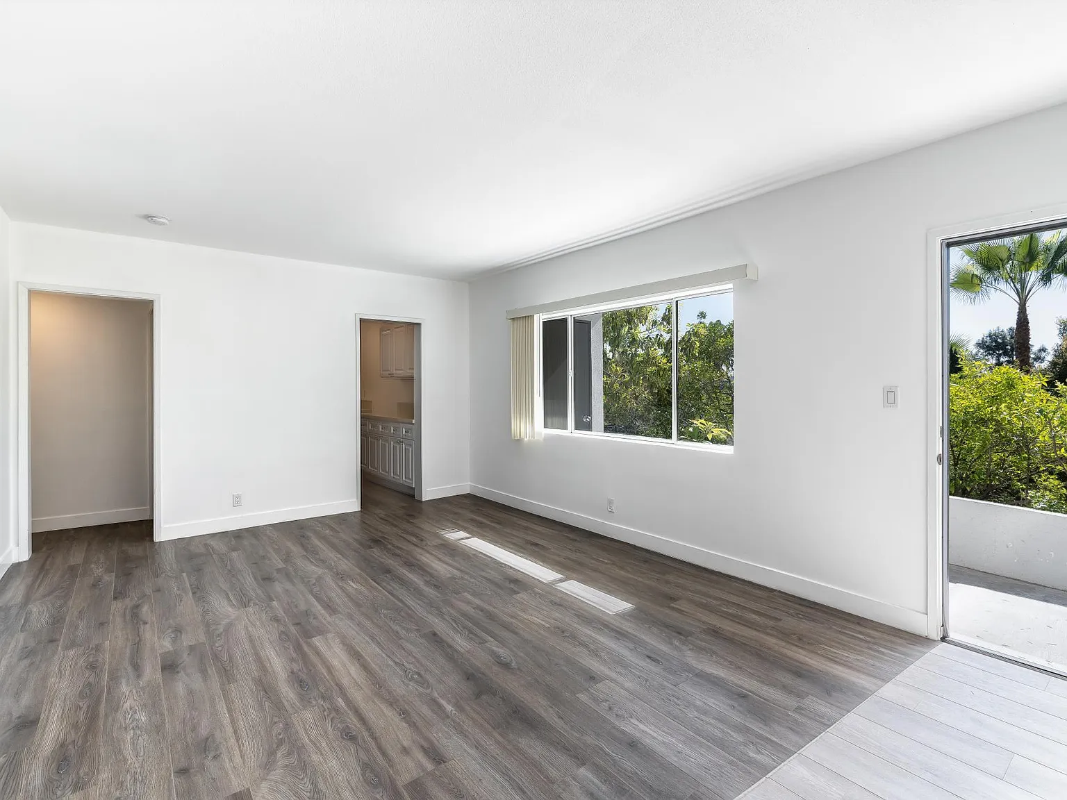 2 bed, 760 sqft, $3,600 — Photo 1