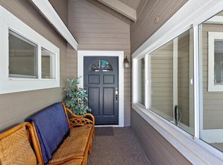 29031 Mammoth Dr, Lake Arrowhead, CA 92352