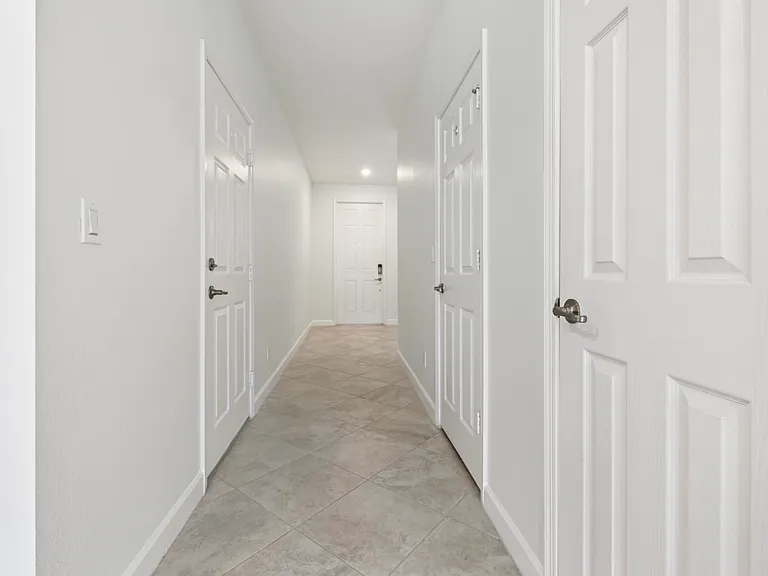 4648 Silver Saw Ln — Photo 8