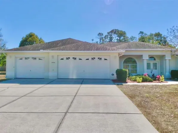 8056 Floral Dr, Weeki Wachee, FL 34607