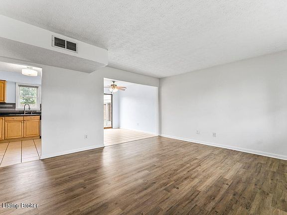 3rd image of 143 Mary Dr