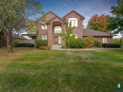 504 E Saint Andrews Dr, Sioux Falls, SD, 57108