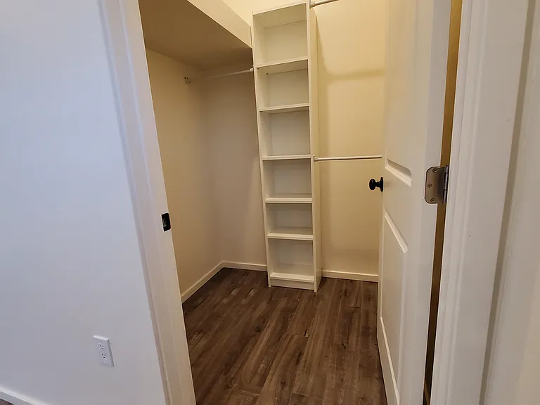 2526 Delaware St — Photo 7