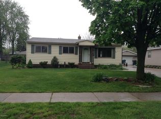 1559 41st St SW, Wyoming, MI 49509