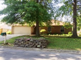 893 W Kyle Dr, Fayetteville, AR 72701