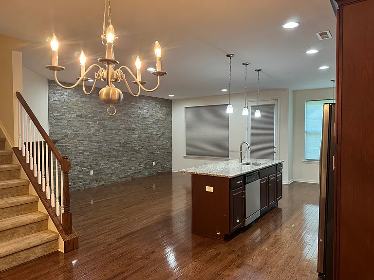 127 Meadow View Dr — Photo 7
