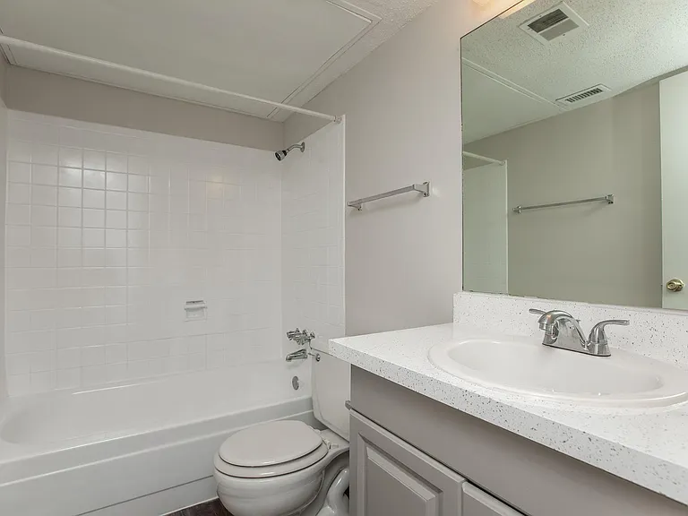 Bel Air Estates — Photo 30
