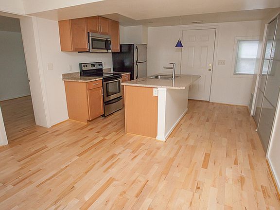 2nd image of 281 W Market St APT A