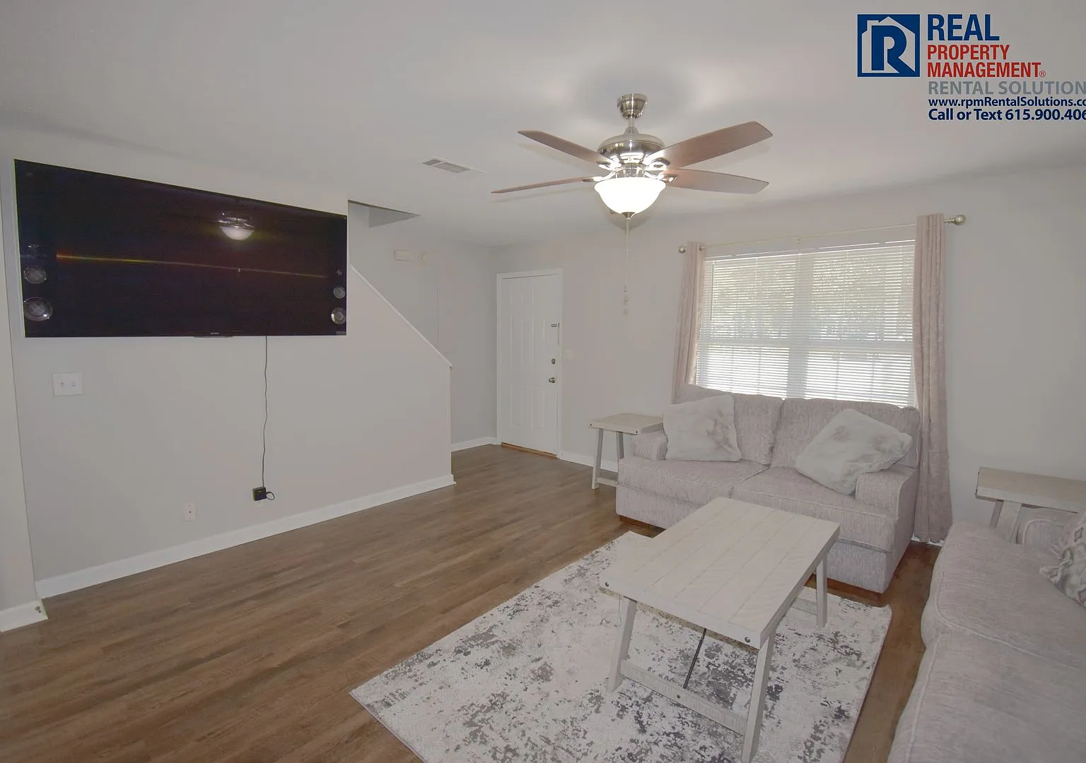 Great 2BR/2.5BA Murfreesboro home with fenced in backyard and storage shed! — Photo 3