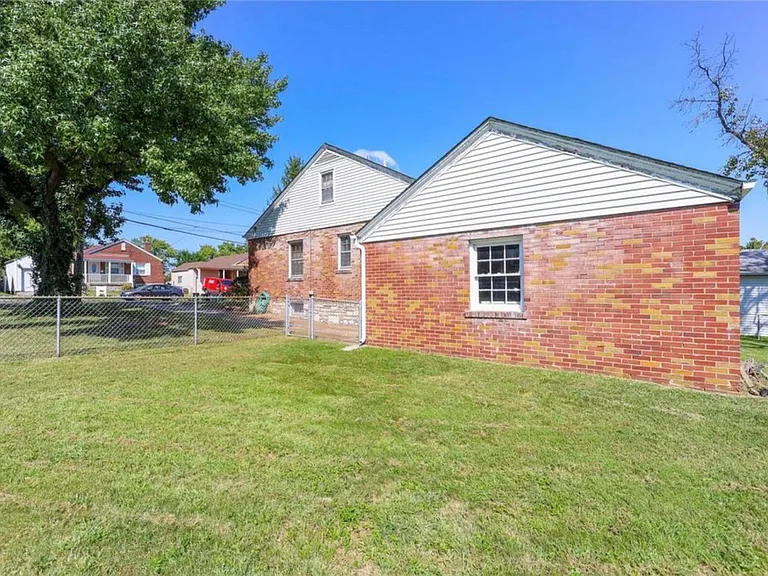 8526 Pilot Ave — Photo 17