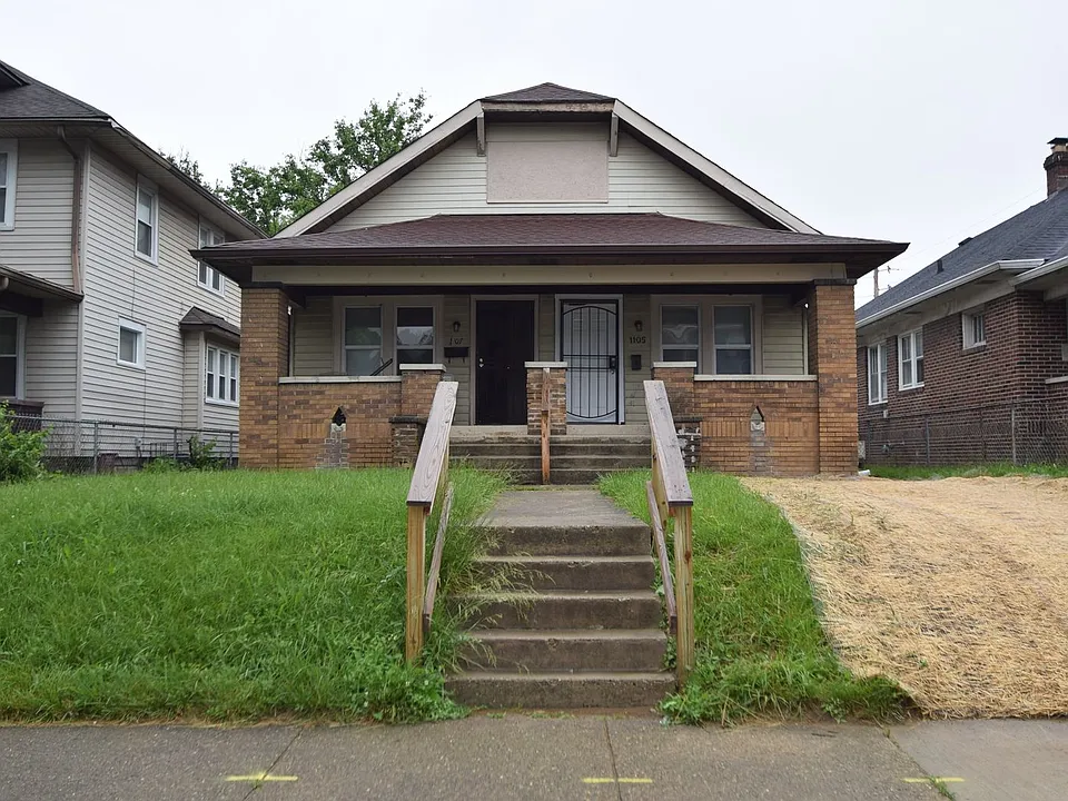 1107 N Parker Ave