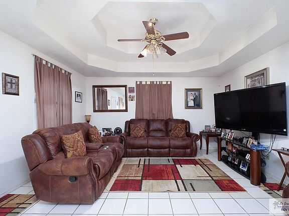 3rd image of 6104 Guadalupe River St