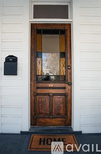 1105 8th Ave — Photo 1