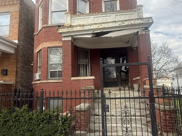 7216 S Dobson Ave, Chicago, IL 60619