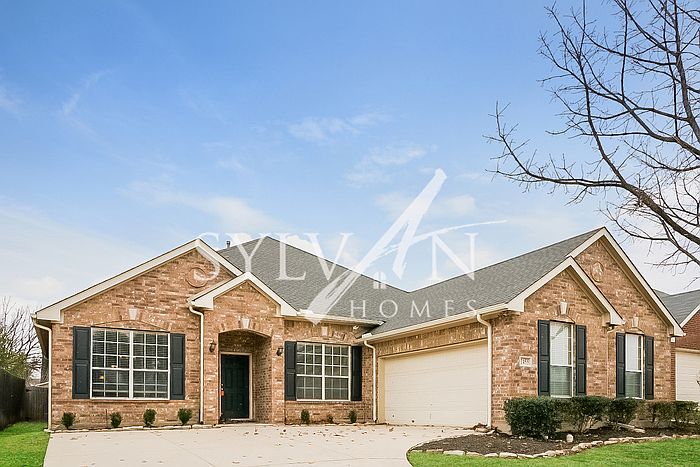 1st image of 2455 Blanco Dr